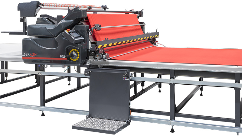 Serkon MN1 MINI MASTER – mașină automată de întins material textil (Fully Automatic Fabric Spreading Machine)