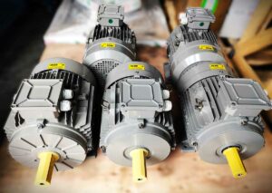 Motoare electrice asincrone – Monofazate și trifazate pentru aplicații industriale - imagine 2
